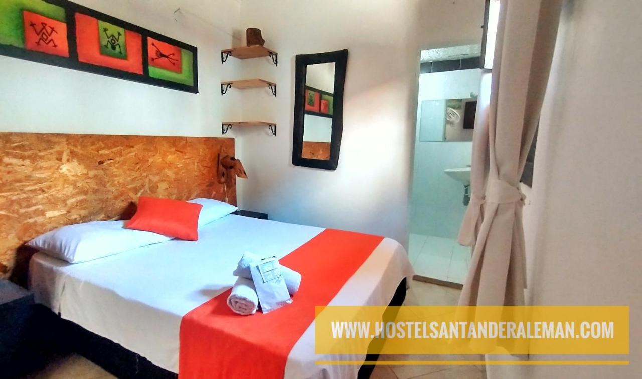 Santander Aleman Hostel Сан-Хиль Экстерьер фото